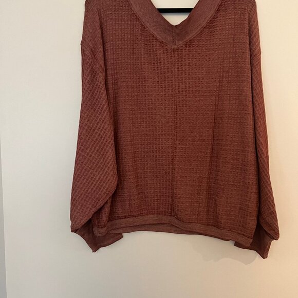 We the Free (Free People) oversized fit thermal henley rust red L - Picture 13 of 16